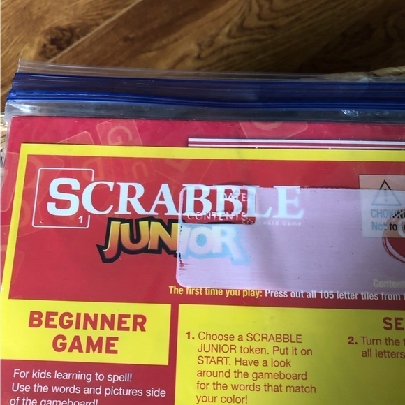 Scrabble Junior board game - Picture 2 of 3
